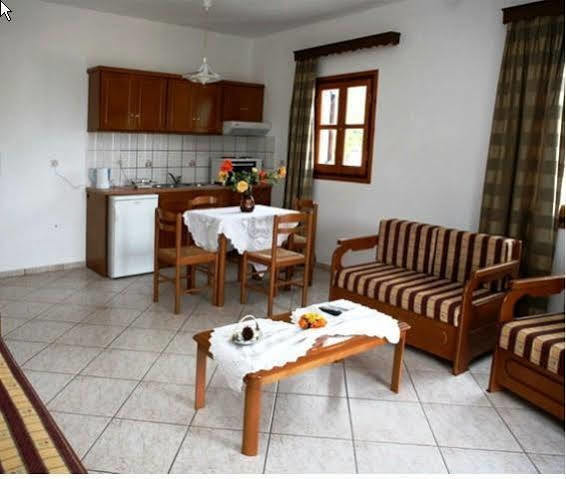 Kavos Apartments Alonissos Patitiri Dış mekan fotoğraf